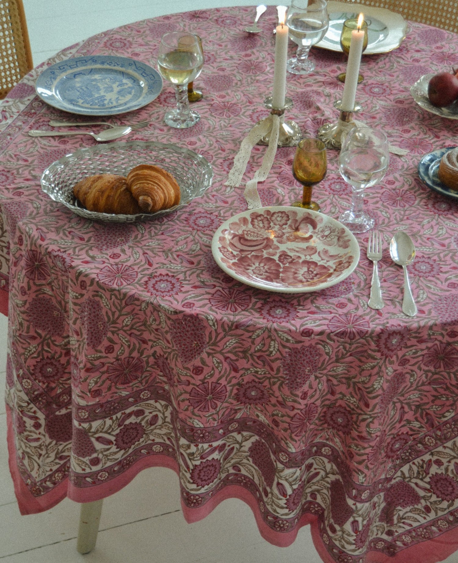 Noor Tablecloth - Old Rose Flower