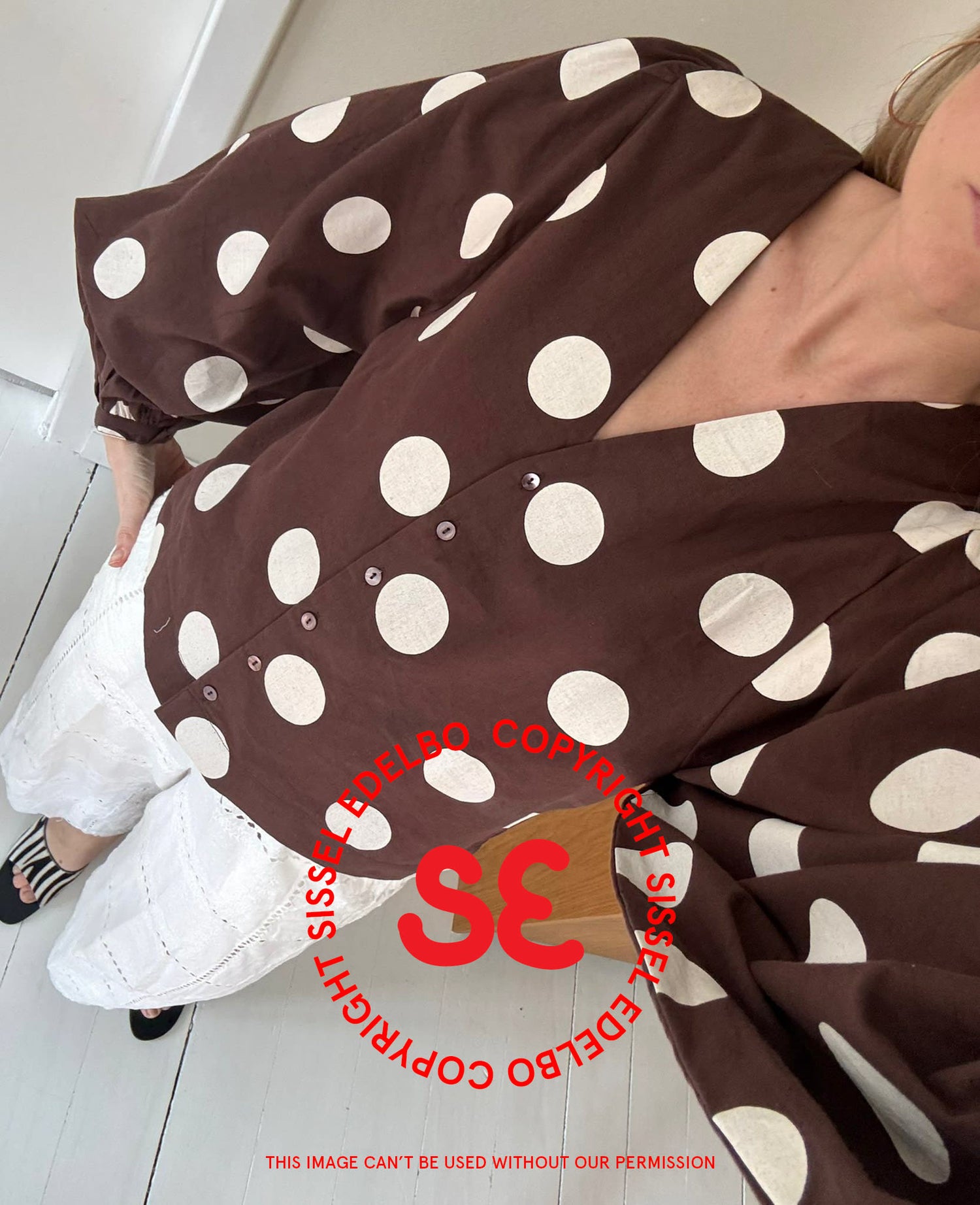 Ea Shirt - Cream Dot