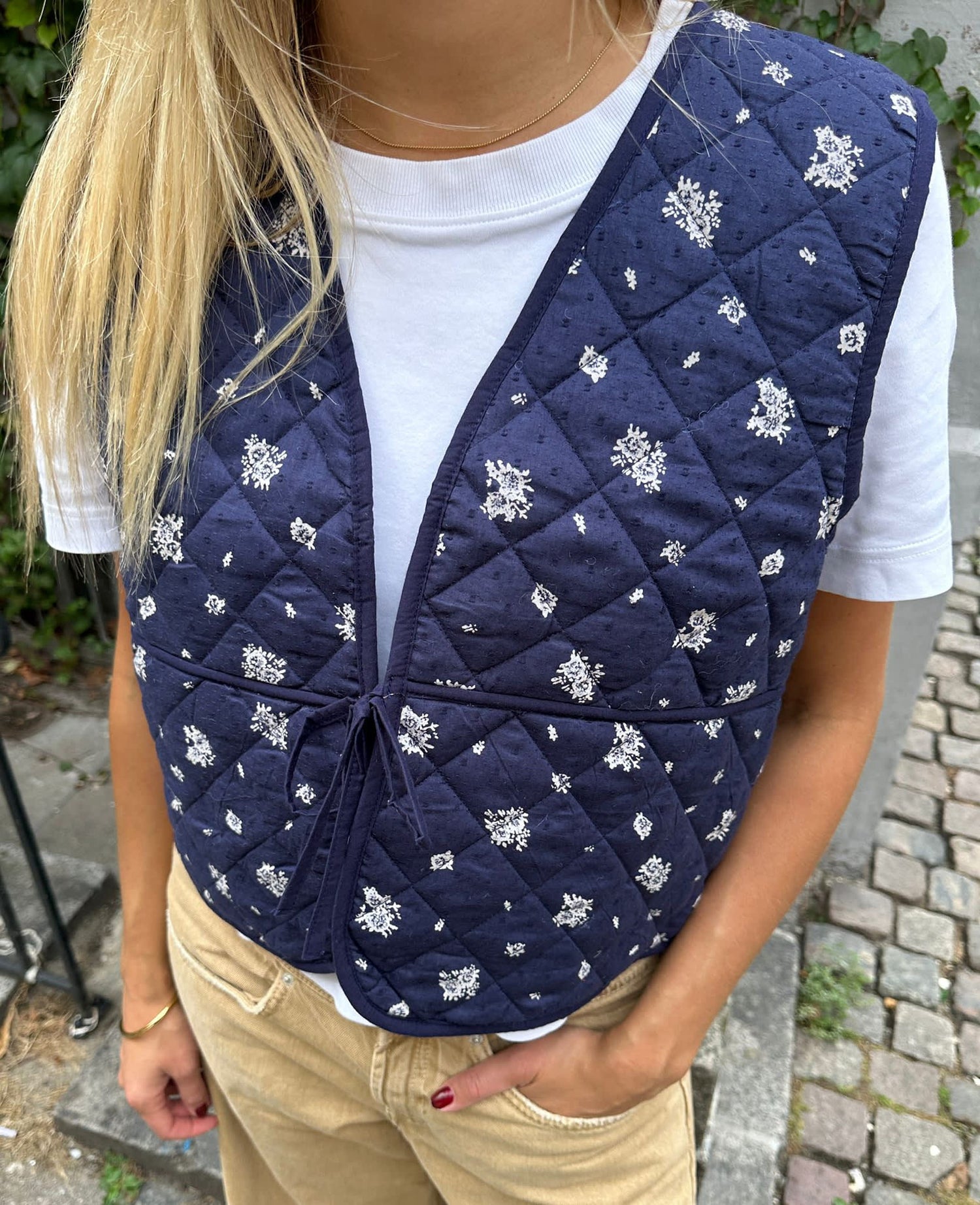 Osai Vest - Night Blue