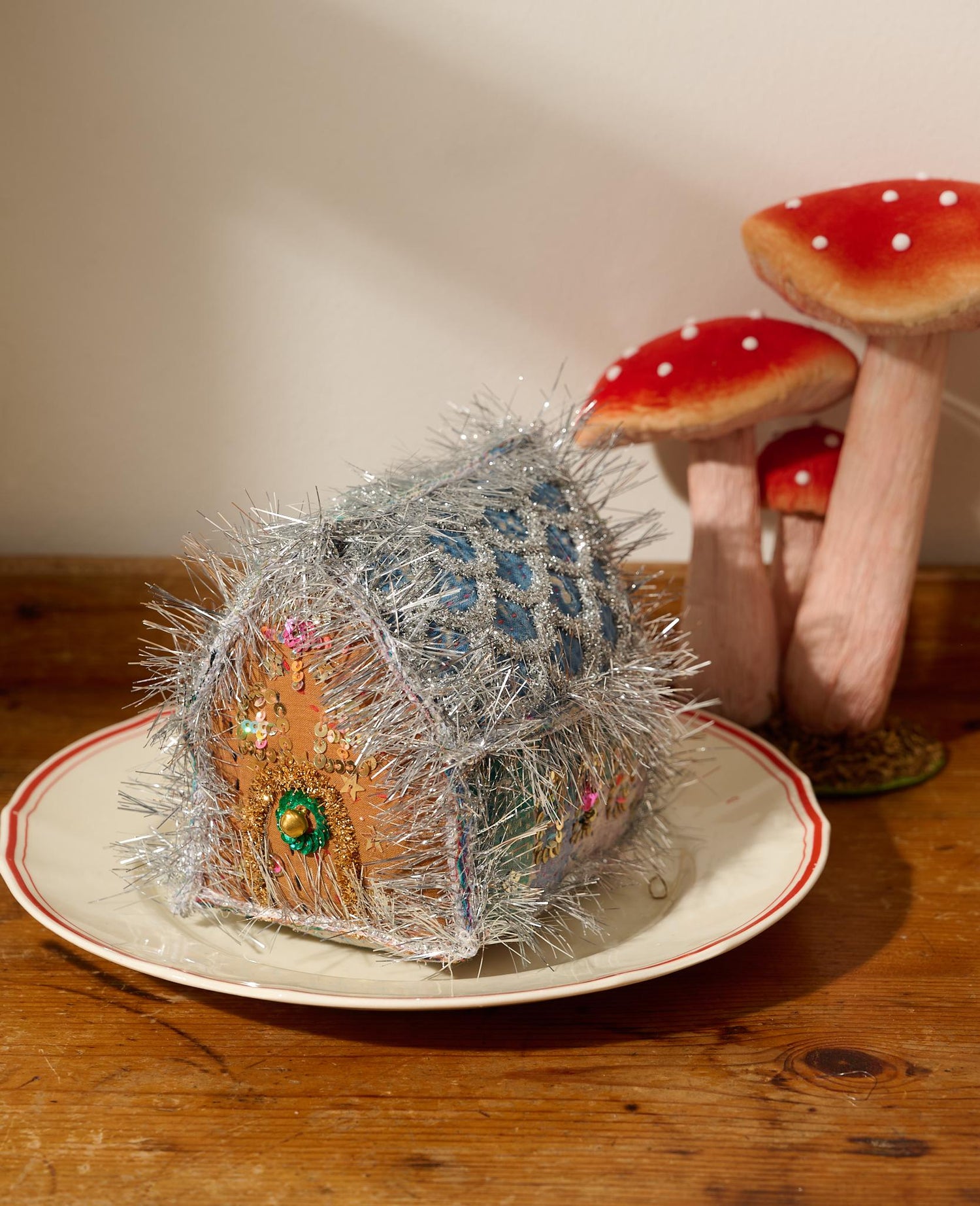 Gingerbread House - MEDIUM - No. 425