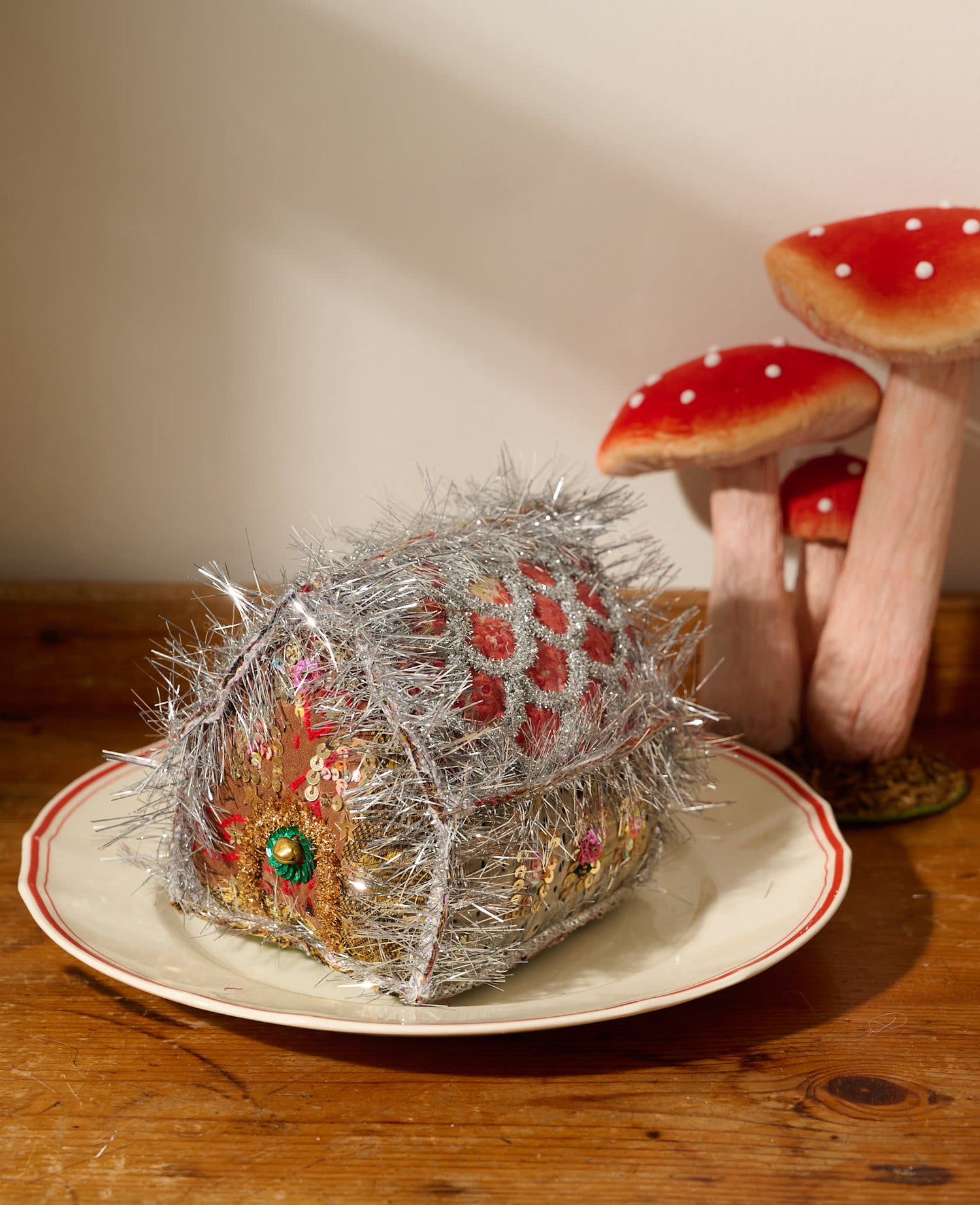 Gingerbread House - MEDIUM - No. 563