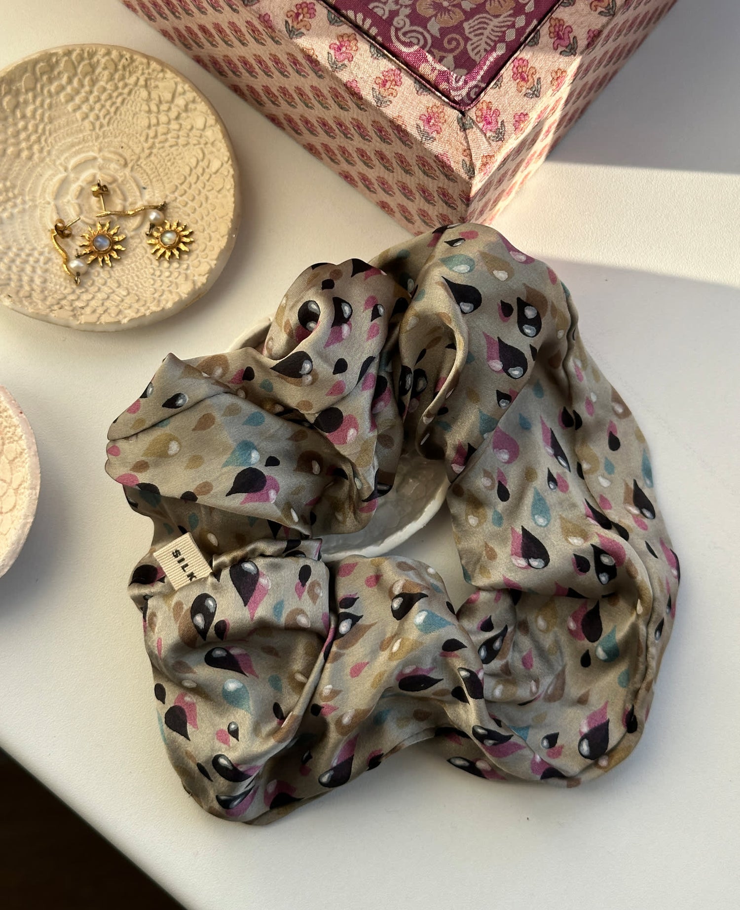 Meadow SILK Scrunchie - No. 41