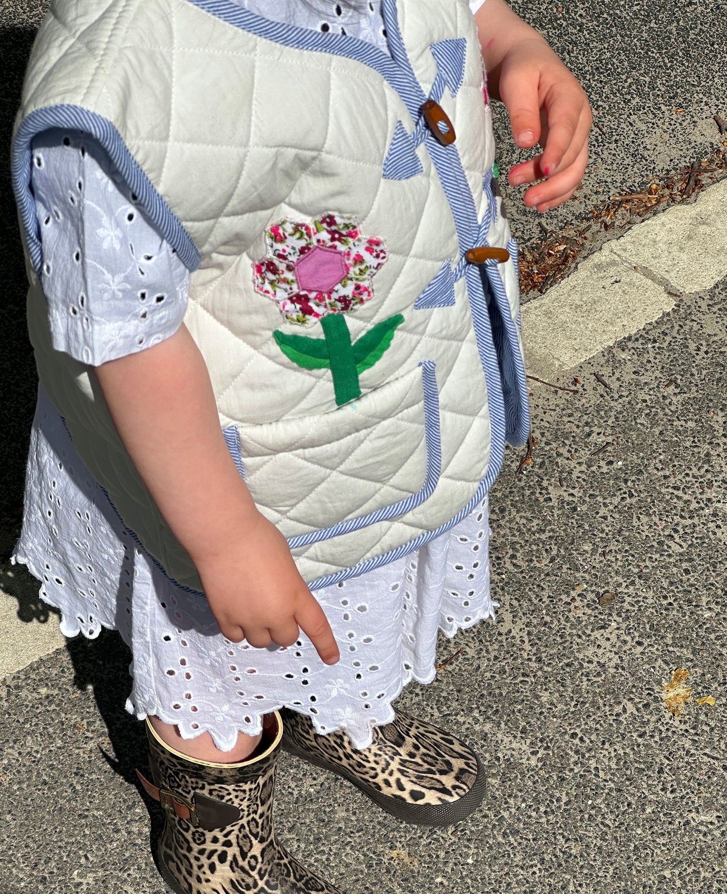 Ingeborg MINI Vest - Application